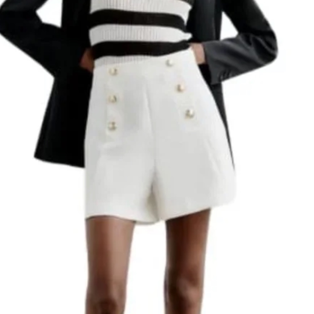 NWT ZARA GOLD BUTTON SHORTS